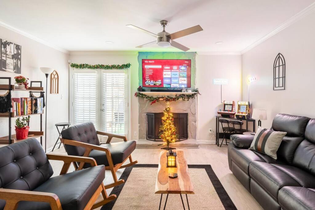 Escape The City W/King Bed, Arcade Games & Firepit Apartment Norcross Exterior photo